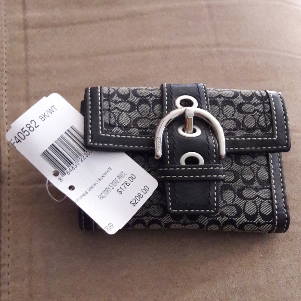 Coach wallet